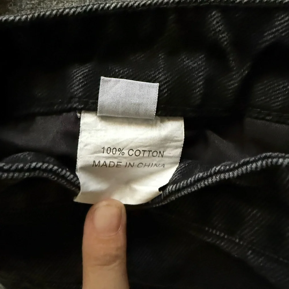Princess Polly cotton five pocket black denim shorts size 10